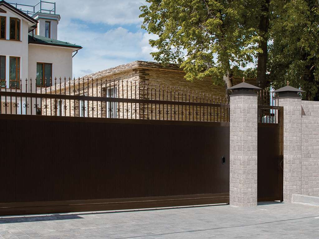 Калитка в алюминиевой раме с заполнением сендвич-панелями PSD-A 10 Калитка в алюминиевой раме с заполнением сендвич-панелями PSD-A 10