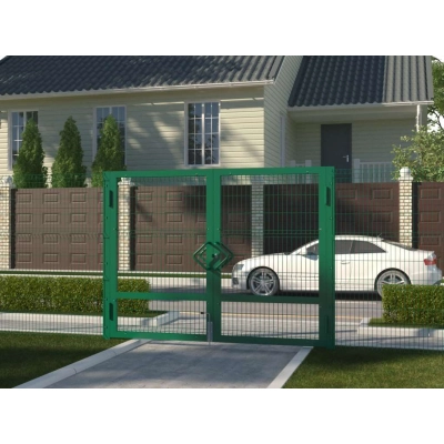 Ворота распашные со стальной рамой с заполнением сварной сеткой